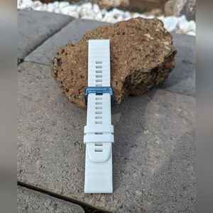 Garmin QuickFit 22 Watch Band White/Blue NWOB
